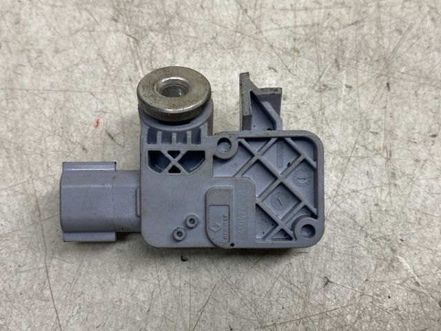 bontott RENAULT MEGANE III Bal első Oldal Ütközés Érzékelő