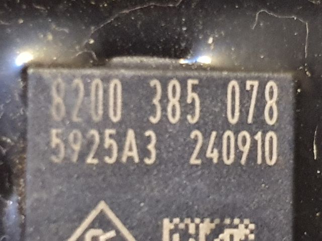 bontott RENAULT MEGANE III Bal első Oldal Ütközés Érzékelő