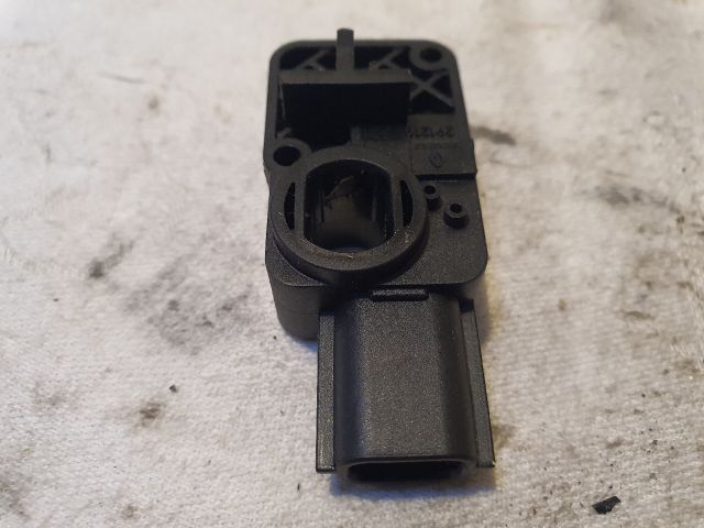 bontott RENAULT MEGANE III Bal első Oldal Ütközés Érzékelő