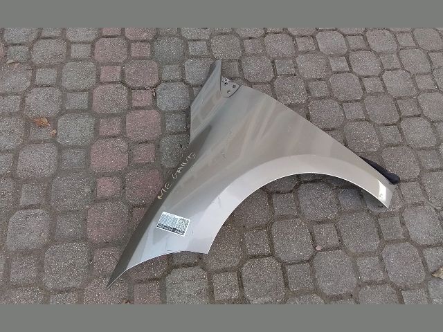 bontott RENAULT MEGANE III Bal első Sárvédő