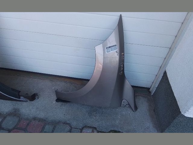 bontott RENAULT MEGANE III Bal első Sárvédő