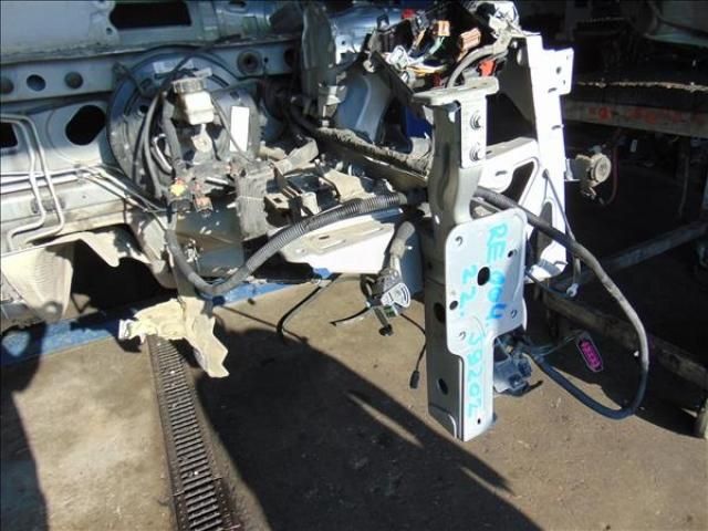 bontott RENAULT MEGANE III Bal első Ütközéscsillapító