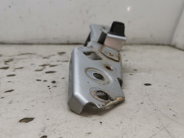 bontott RENAULT MEGANE III Bal Fényszóró Tartó