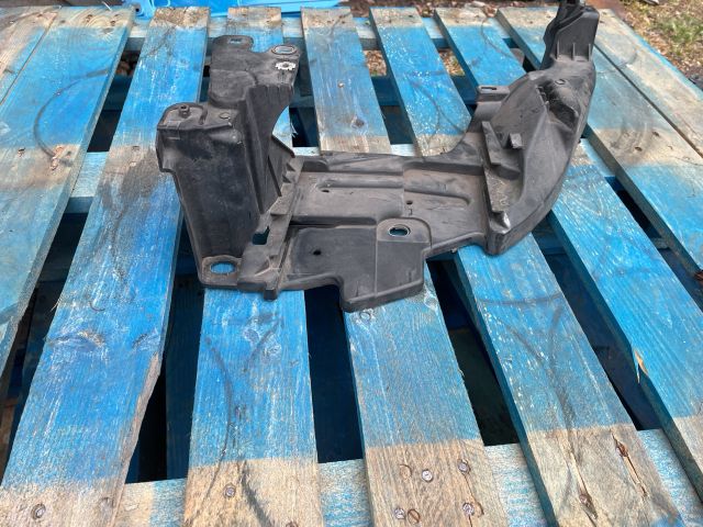 bontott RENAULT MEGANE III Bal Fényszóró Tartó