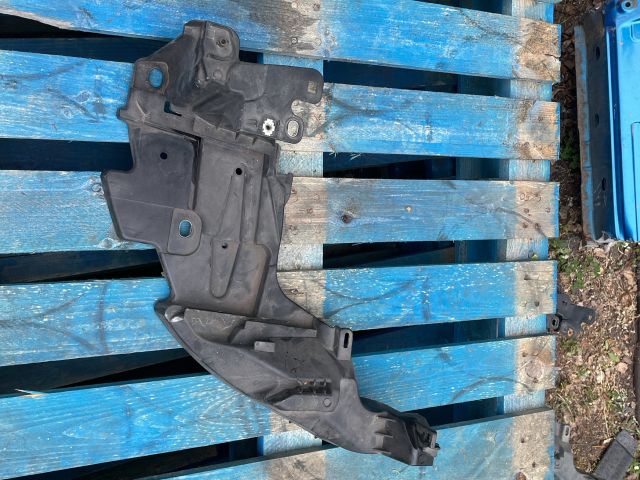 bontott RENAULT MEGANE III Bal Fényszóró Tartó