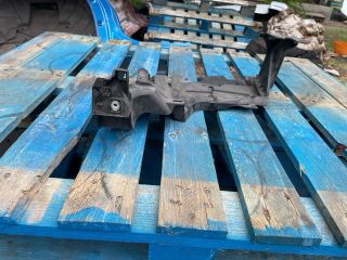 bontott RENAULT MEGANE III Bal Fényszóró Tartó