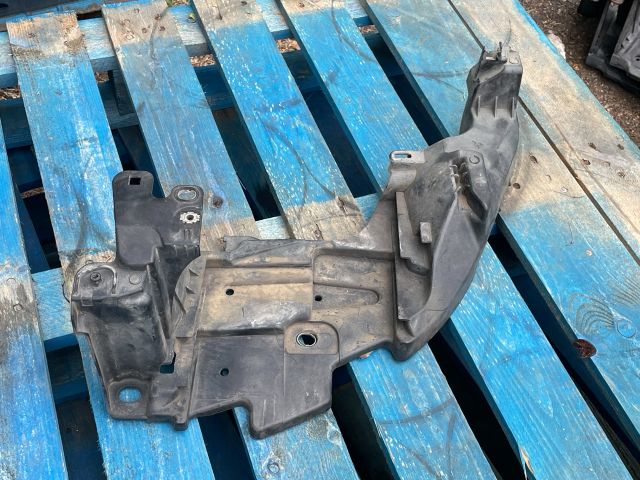 bontott RENAULT MEGANE III Bal Fényszóró Tartó