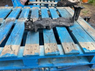 bontott RENAULT MEGANE III Bal Fényszóró Tartó