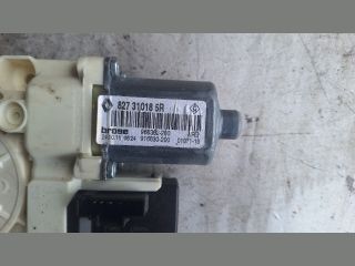 bontott RENAULT MEGANE III Bal hátsó Ablakemelő Motor