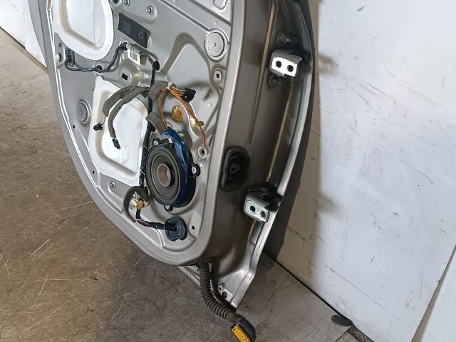 bontott RENAULT MEGANE III Bal hátsó Ajtó (Részeivel)