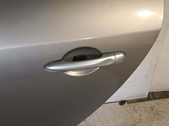 bontott RENAULT MEGANE III Bal hátsó Ajtó (Részeivel)