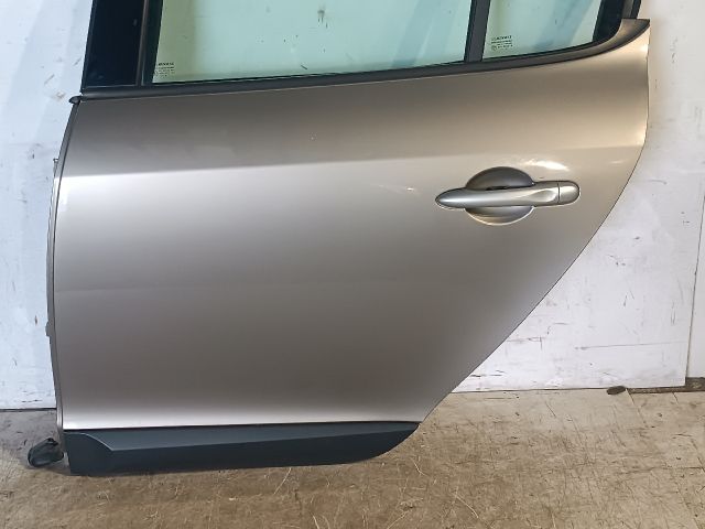 bontott RENAULT MEGANE III Bal hátsó Ajtó (Részeivel)