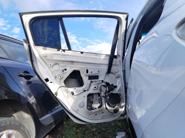 bontott RENAULT MEGANE III Bal hátsó Ajtó (Üres lemez)