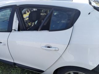 bontott RENAULT MEGANE III Bal hátsó Ajtó (Üres lemez)