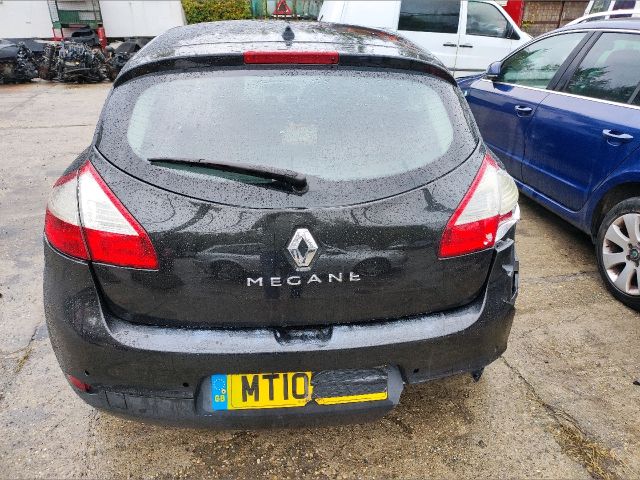 bontott RENAULT MEGANE III Bal hátsó Ajtó (Üres lemez)