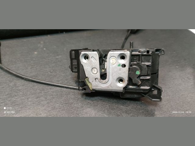 bontott RENAULT MEGANE III Bal hátsó Ajtózár