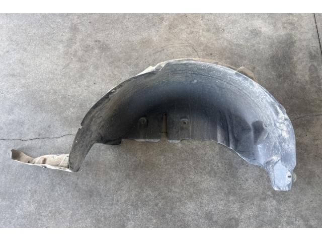 bontott RENAULT MEGANE III Bal hátsó Dobbetét (Kerékjárati, Műanyag)