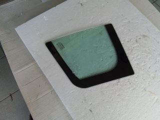 bontott RENAULT MEGANE III Bal hátsó Fixüveg (Ajtóban)