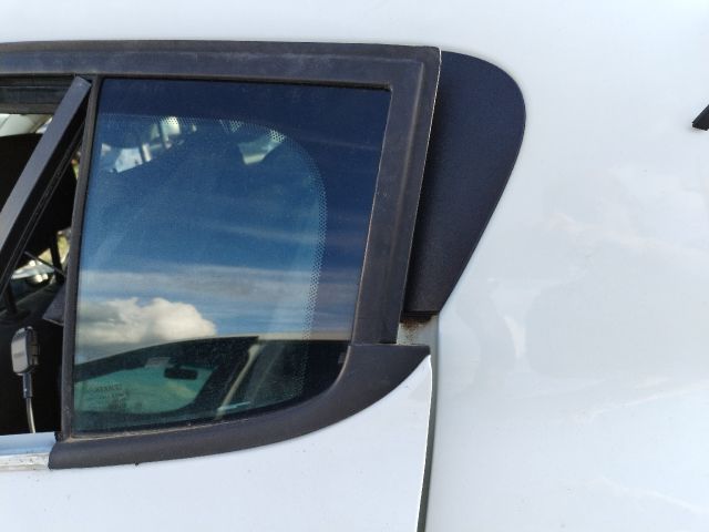 bontott RENAULT MEGANE III Bal hátsó Fixüveg (Ajtóban)