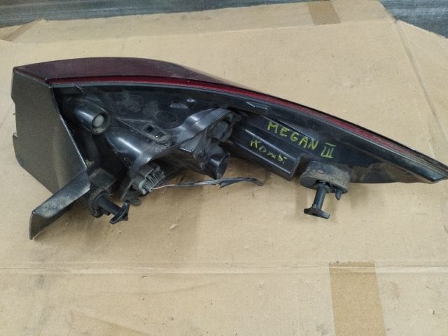 bontott RENAULT MEGANE III Bal Hátsó Lámpa