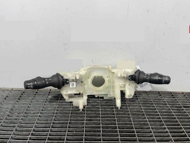 bontott RENAULT MEGANE III Bal Kormánykapcsoló Irányjelző