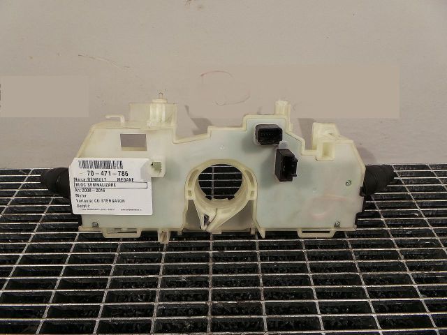 bontott RENAULT MEGANE III Bal Kormánykapcsoló Irányjelző