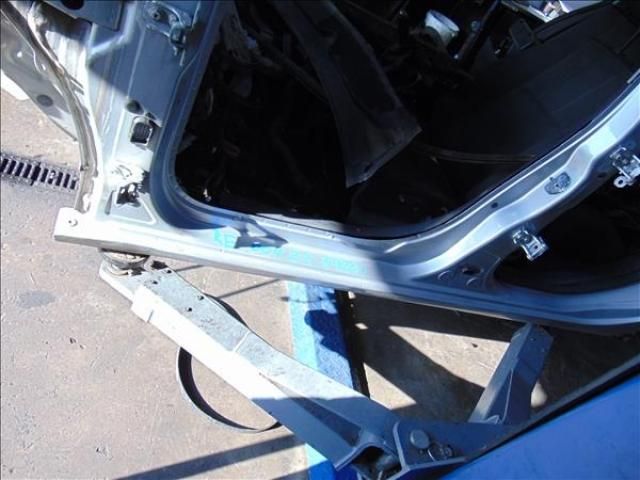 bontott RENAULT MEGANE III Bal Küszöb