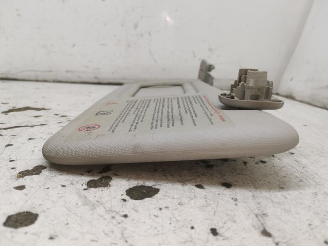 bontott RENAULT MEGANE III Bal Napellenző