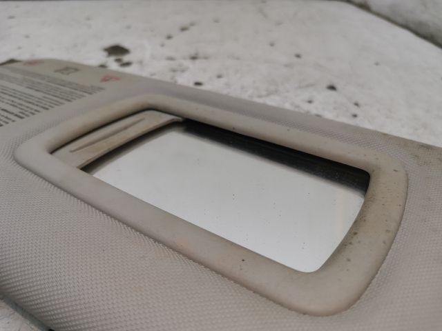 bontott RENAULT MEGANE III Bal Napellenző