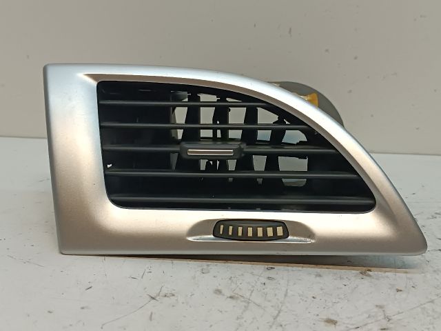 bontott RENAULT MEGANE III Bal Szellőző