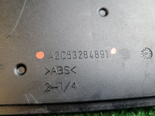 bontott RENAULT MEGANE III Biztosítéktábla Utastér