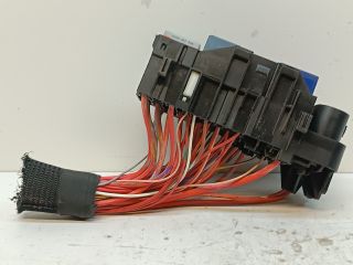 bontott RENAULT MEGANE III Biztosítéktábla Utastér