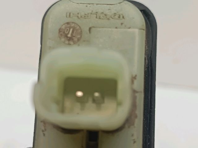 bontott RENAULT MEGANE III Csomagtér Nyitó Kar / Gomb