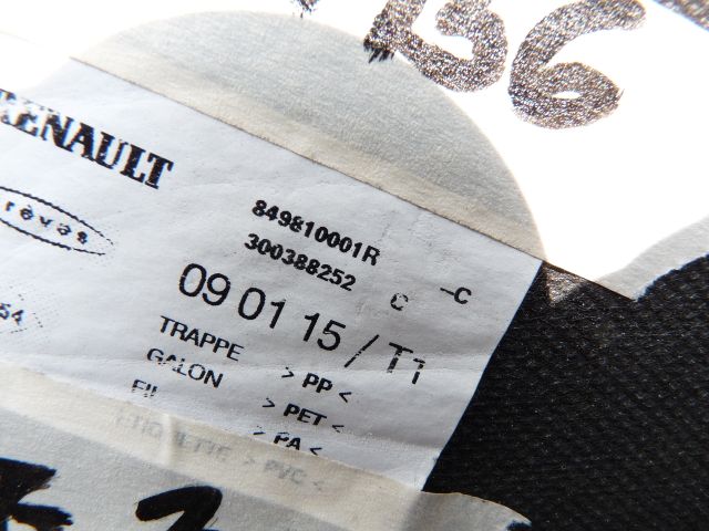 bontott RENAULT MEGANE III Csomagtér Tálca