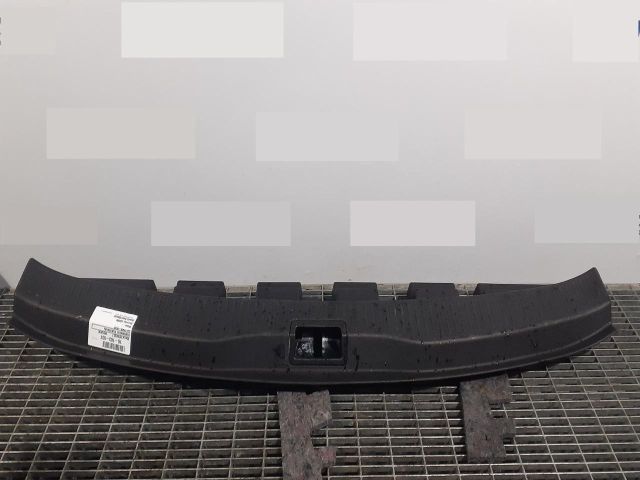 bontott RENAULT MEGANE III Csomagtérajtó Díszléc