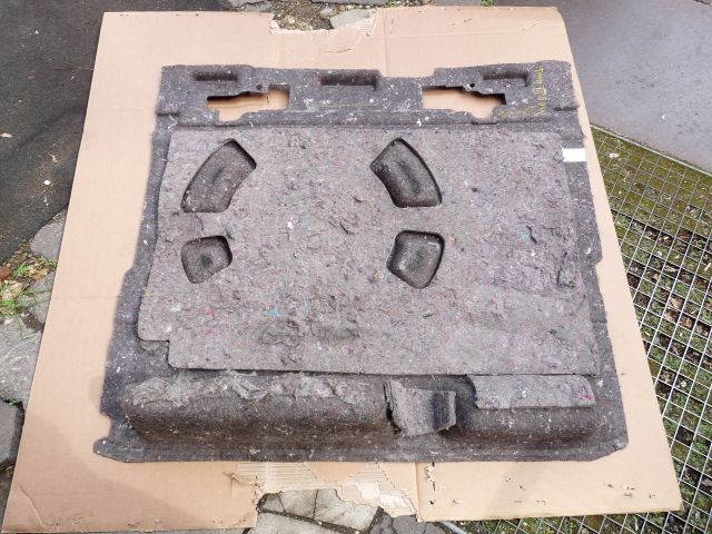 bontott RENAULT MEGANE III Csomagtérajtó Kárpit