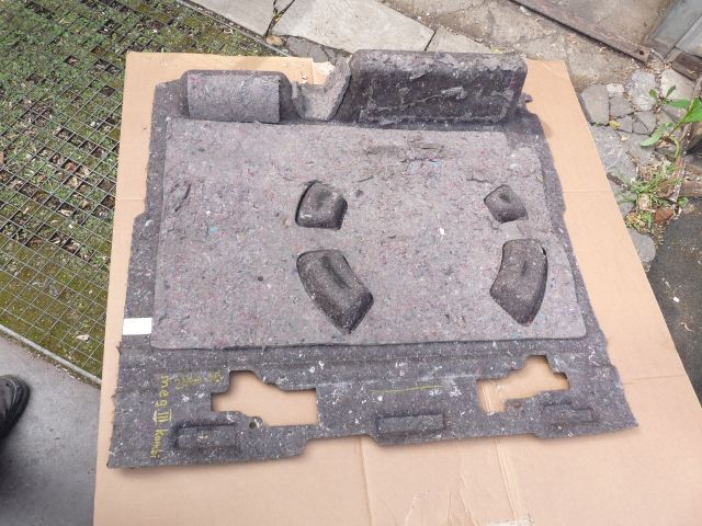 bontott RENAULT MEGANE III Csomagtérajtó Kárpit