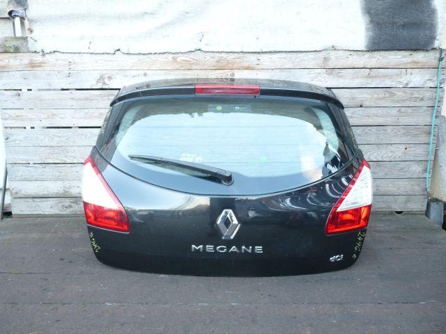 bontott RENAULT MEGANE III Csomagtérajtó (Részeivel)