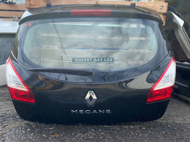 bontott RENAULT MEGANE III Csomagtérajtó (Részeivel)