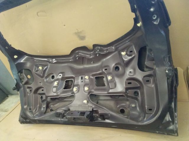 bontott RENAULT MEGANE III Csomagtérajtó (Üres lemez)