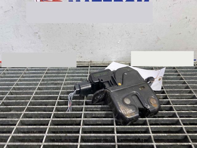 bontott RENAULT MEGANE III Csomagtérajtó Ütköző