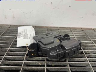 bontott RENAULT MEGANE III Csomagtérajtó Ütköző