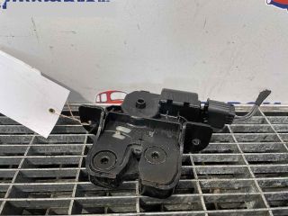 bontott RENAULT MEGANE III Csomagtérajtó Ütköző