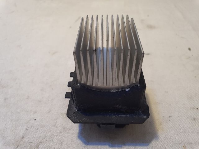 bontott RENAULT MEGANE III Előtét Ellenállás Fűtőmotor