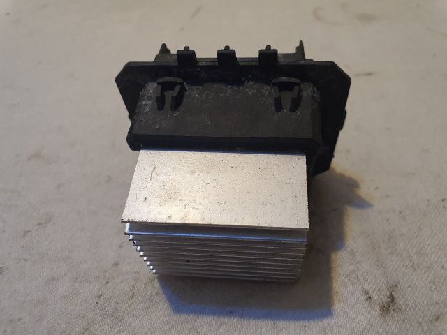 bontott RENAULT MEGANE III Előtét Ellenállás Fűtőmotor