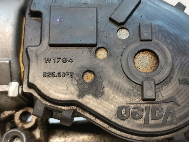 bontott RENAULT MEGANE III Első Ablaktörlő Szerkezet Motorral