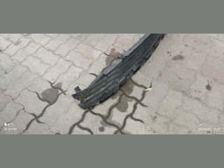 bontott RENAULT MEGANE III Első Lökhárító Alsó Középső Díszrács