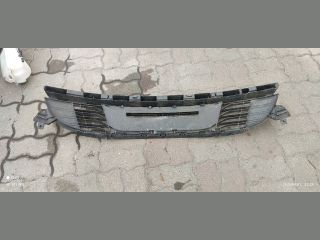 bontott RENAULT MEGANE III Első Lökhárító Alsó Középső Díszrács