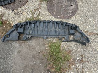 bontott RENAULT MEGANE III Első Lökhárító Alsó (Műanyag)