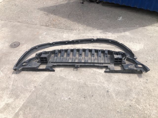 bontott RENAULT MEGANE III Első Lökhárító Alsó (Műanyag)